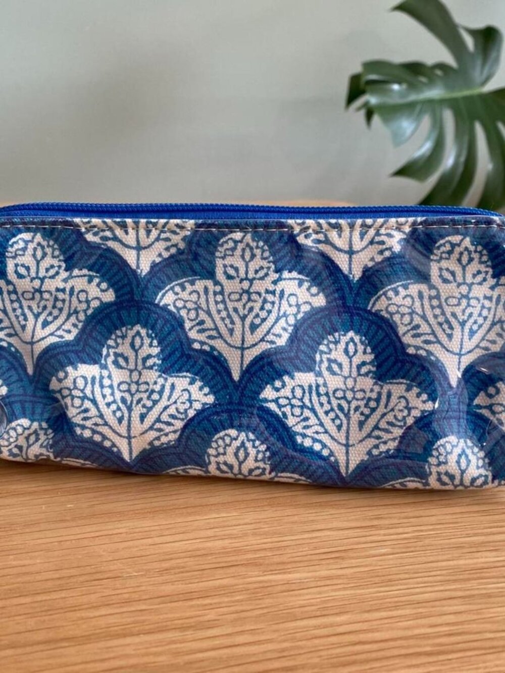 Roller Rabbit | Jemina Makeup Bag | S |